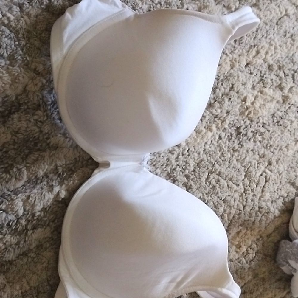 Cacique Bra like new